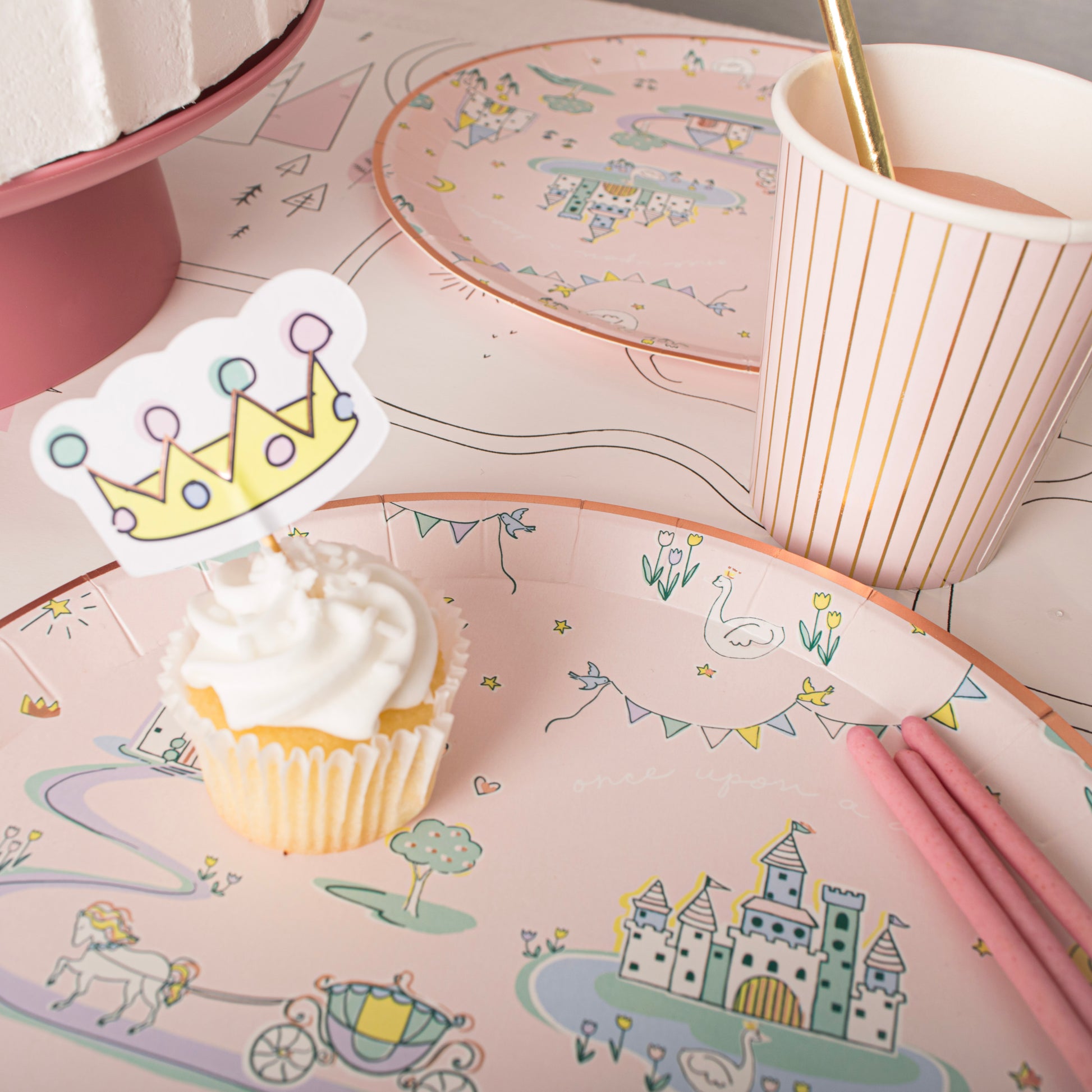 Princess Birthday All in One Party Box: Decoration + Tableware + 5 Activities